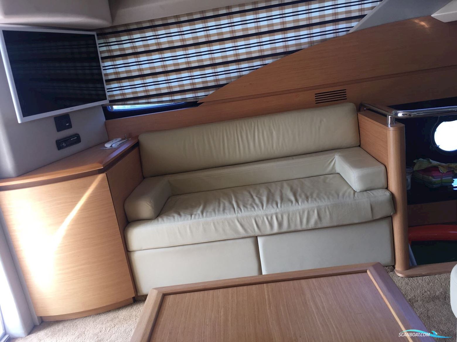 Azimut 43 Fly - BJ. 2007 - Nur 400 Bstd