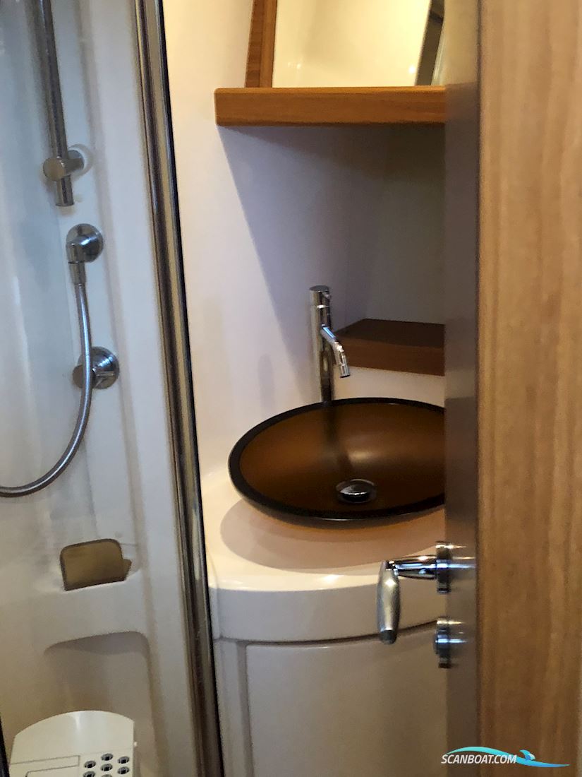 Azimut 43 Fly