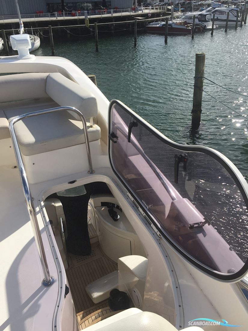 Azimut 43 Fly