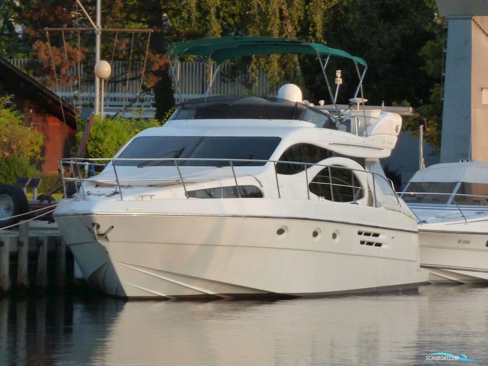 Azimut 46 FLY - 600 STD. - 3 KAB. Motorboot 2005, mit CATERPILLAR C9 motor, Italien
