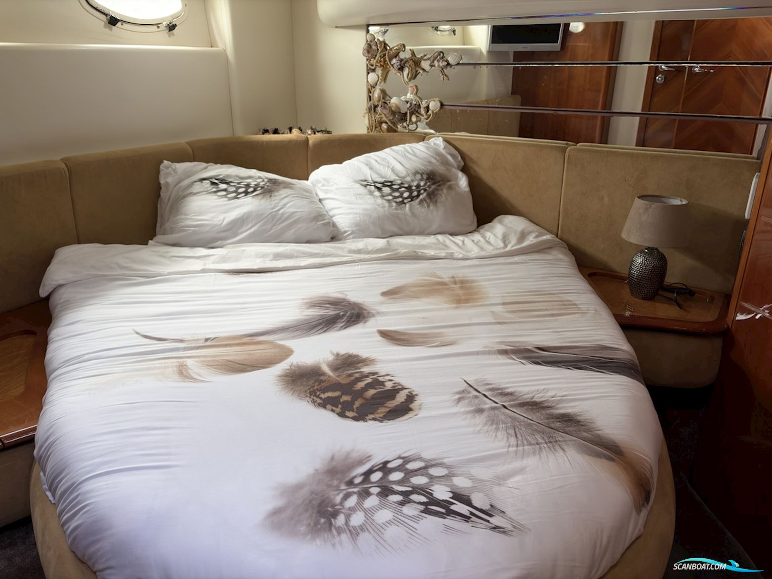 Azimut 46 Fly