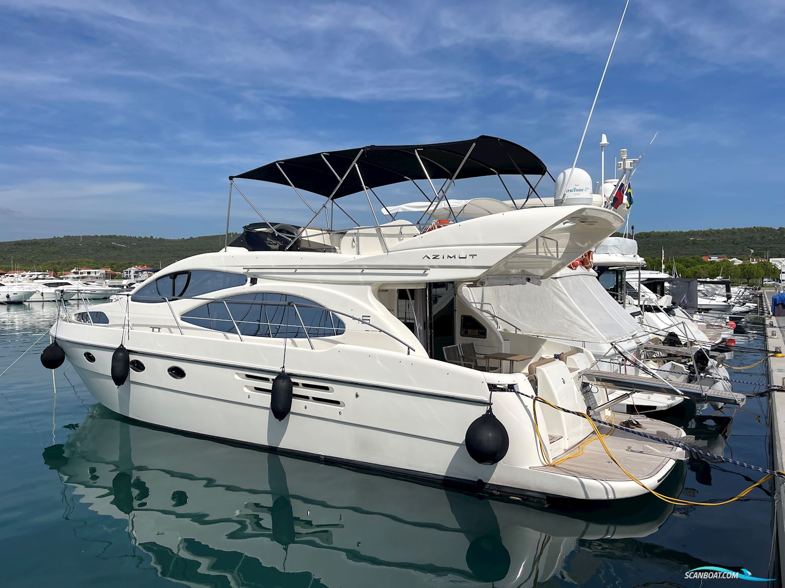 Azimut 46