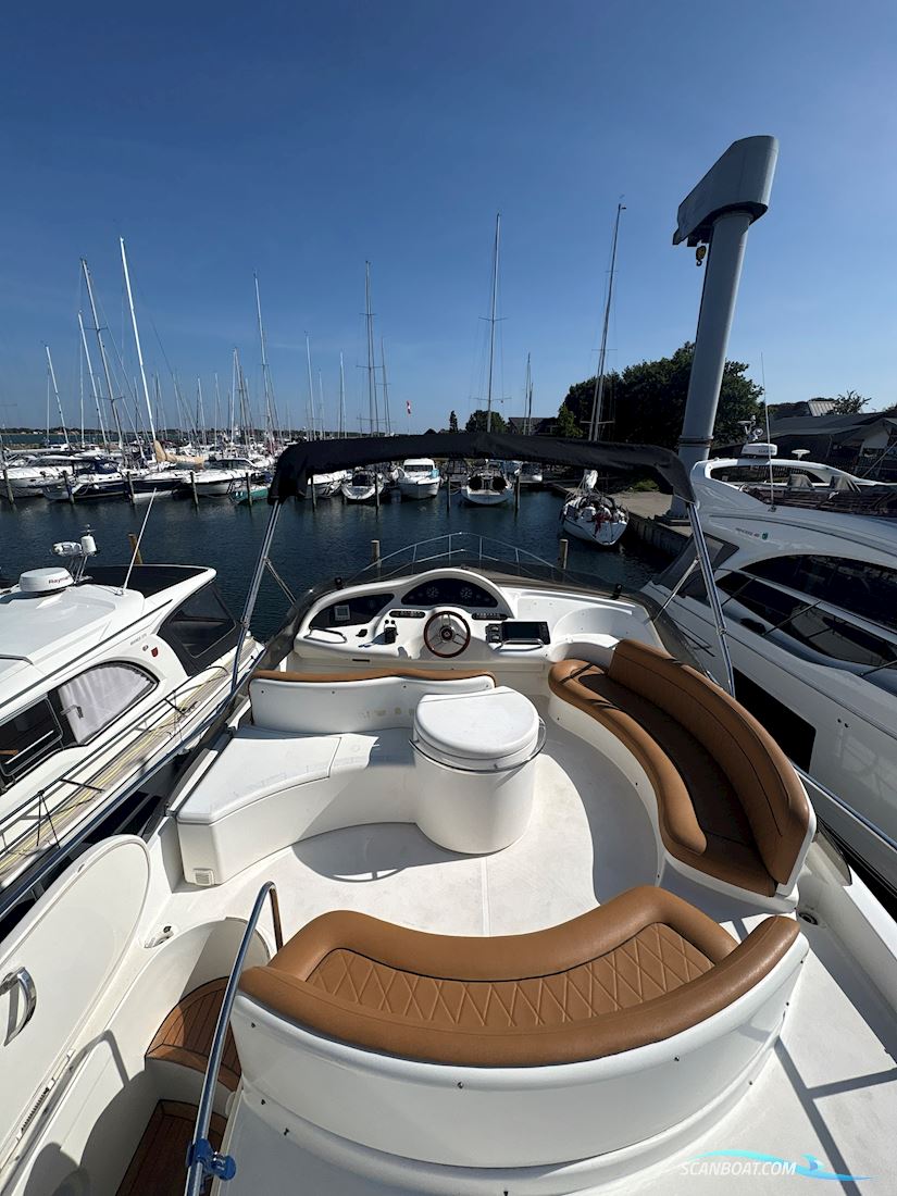 Azimut 46