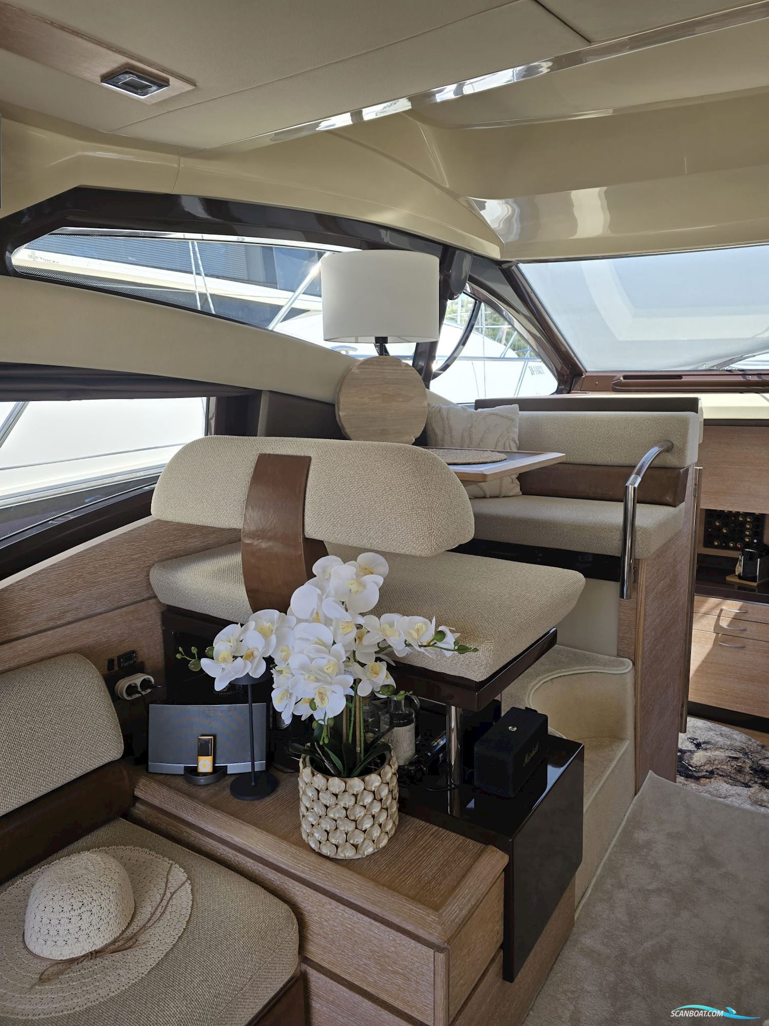 Azimut 47