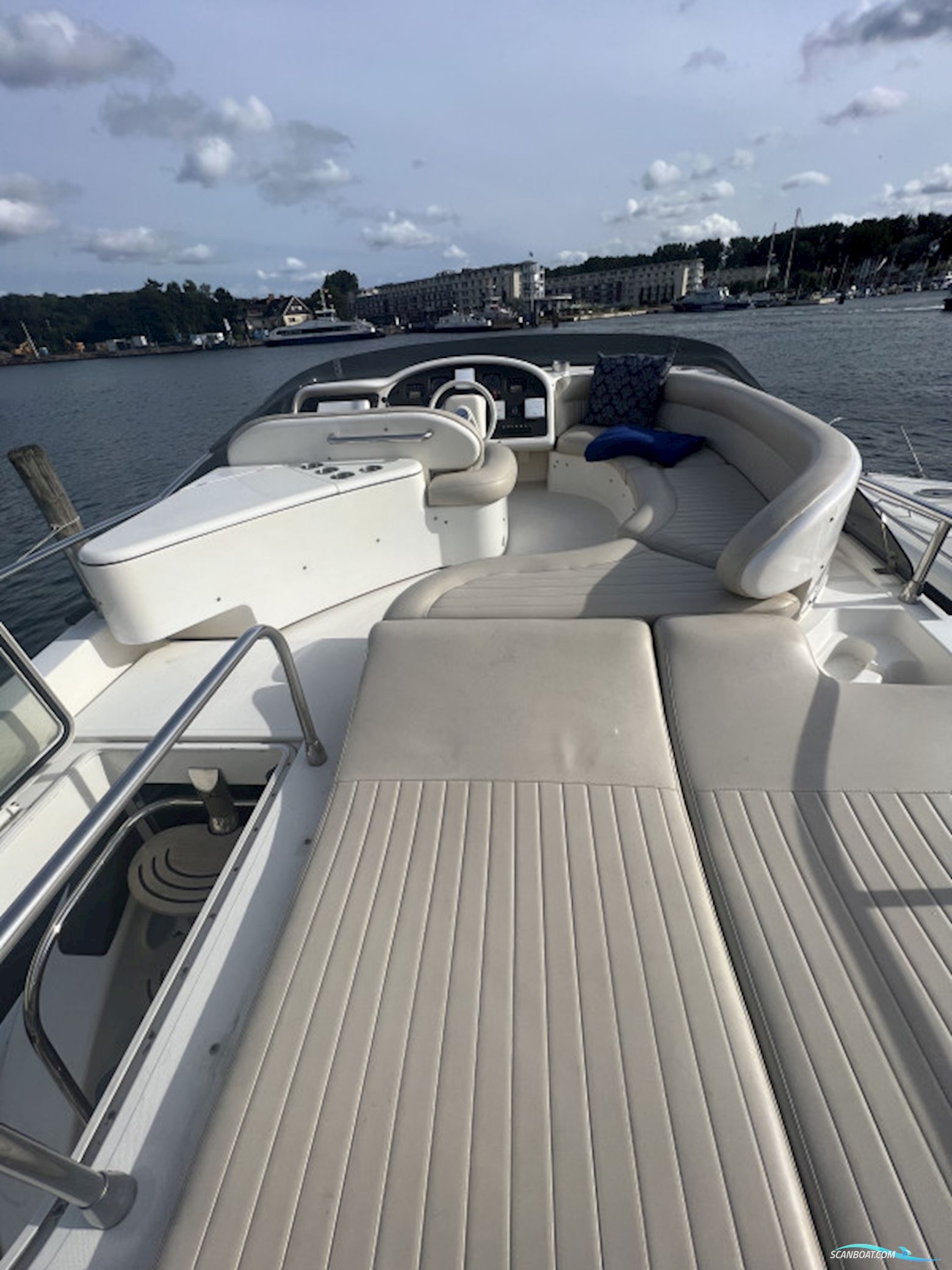 Azimut 52 Fly