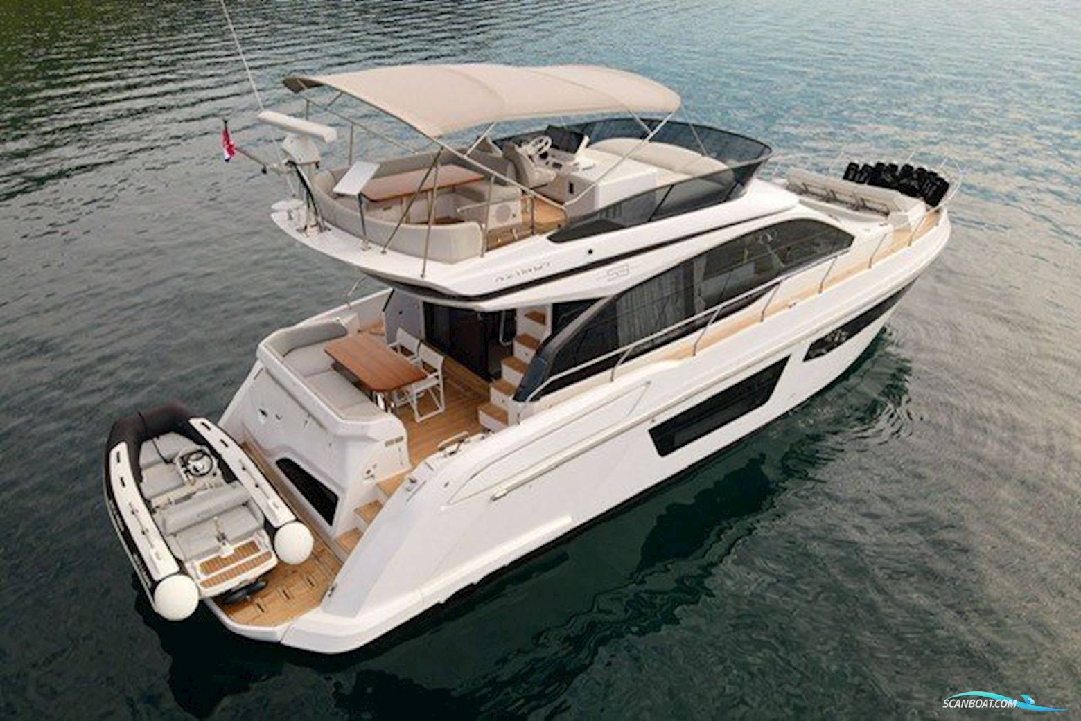 Azimut 53 FLY Motorboot 2023, mit VOLVO PENTA IPS D11 950 motor, Kroatien