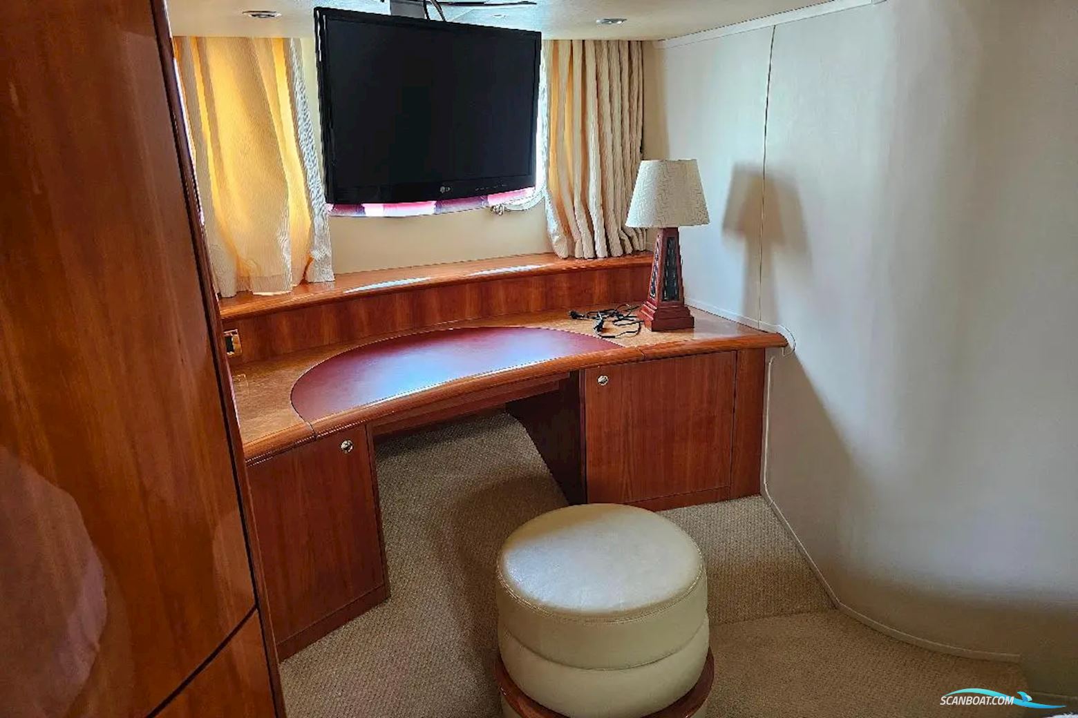Azimut 55