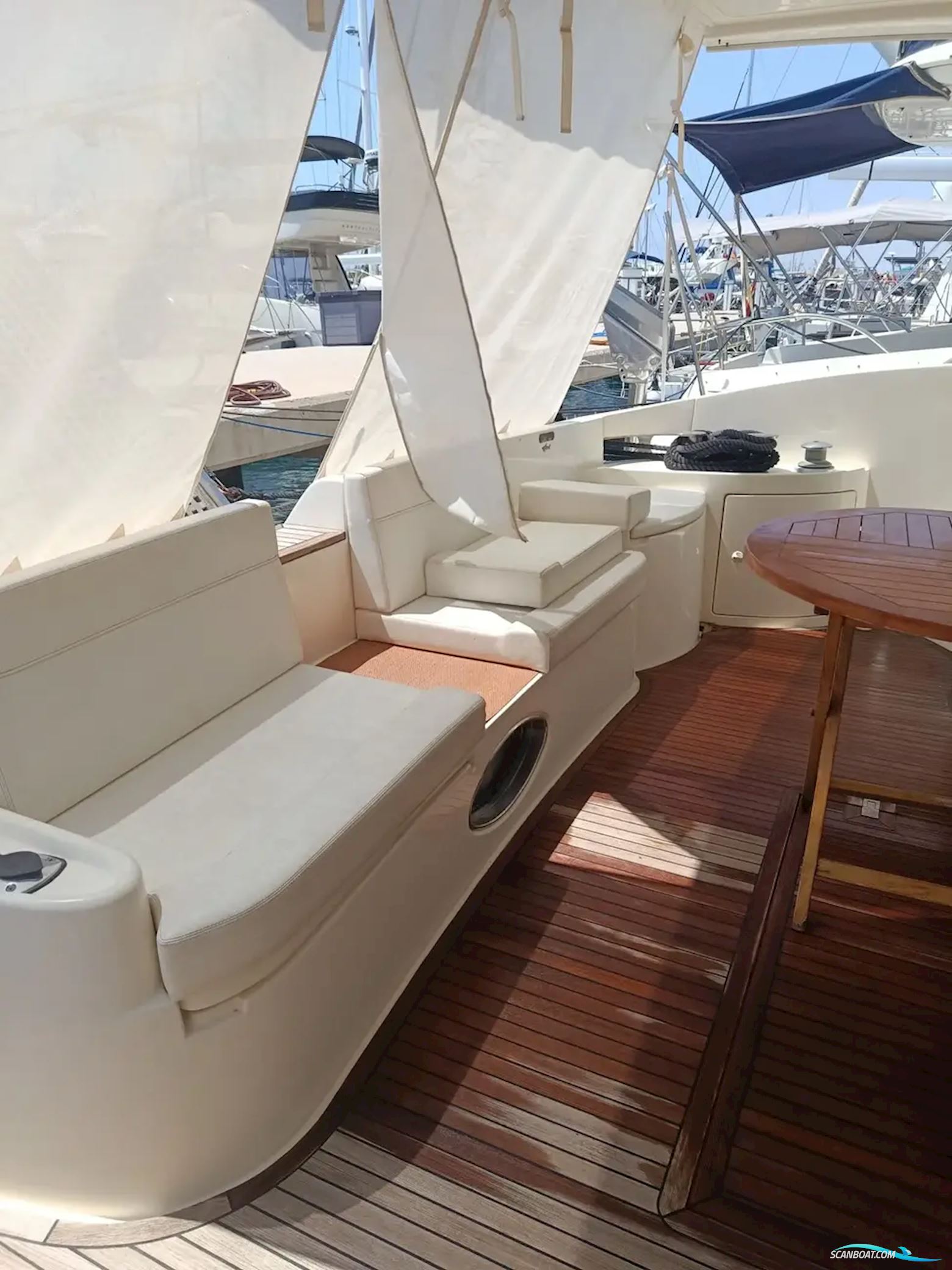 Azimut 55
