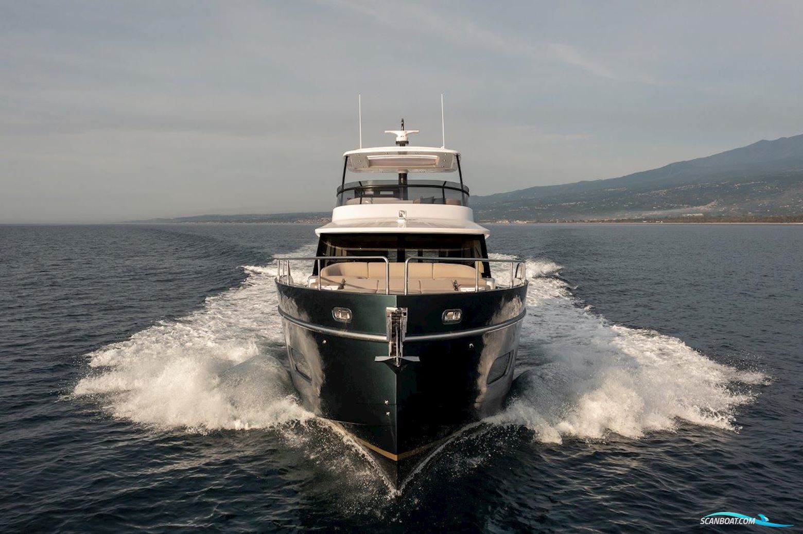 Azimut 60 Magellano