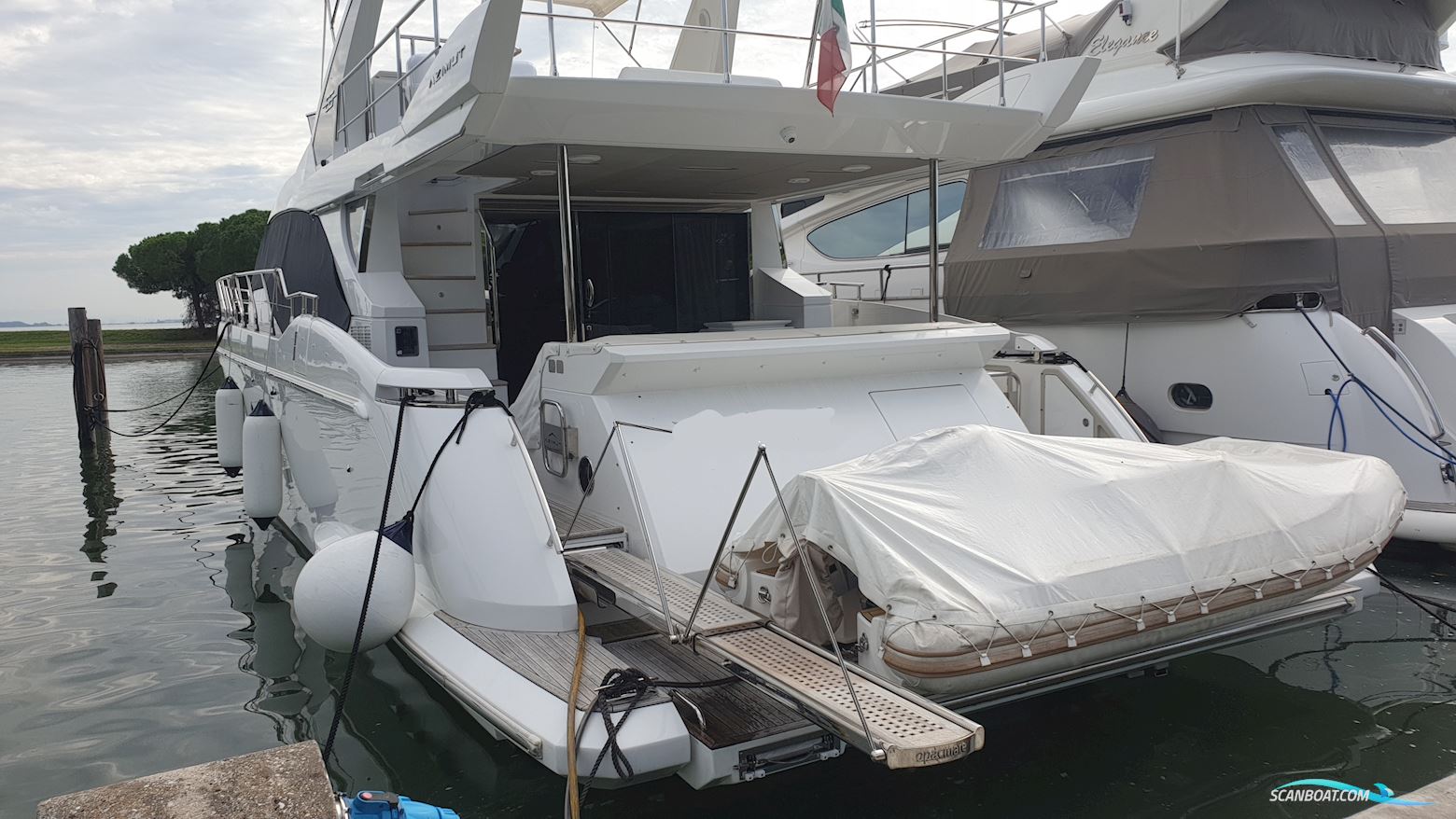 Azimut 66