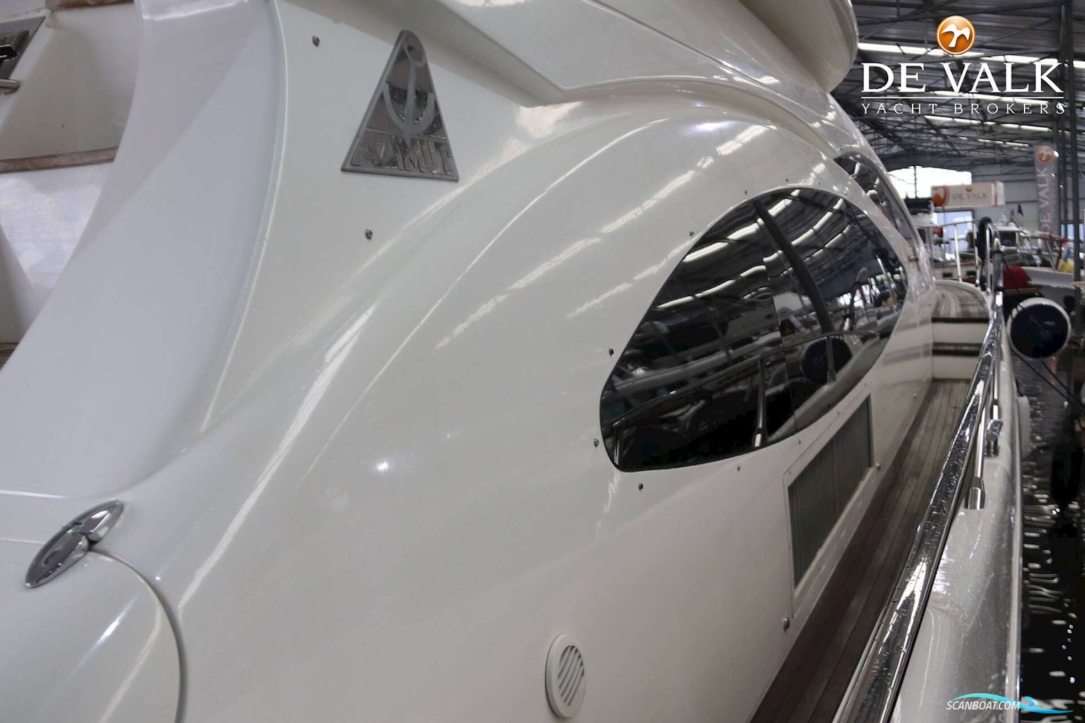 Azimut 68 Plus