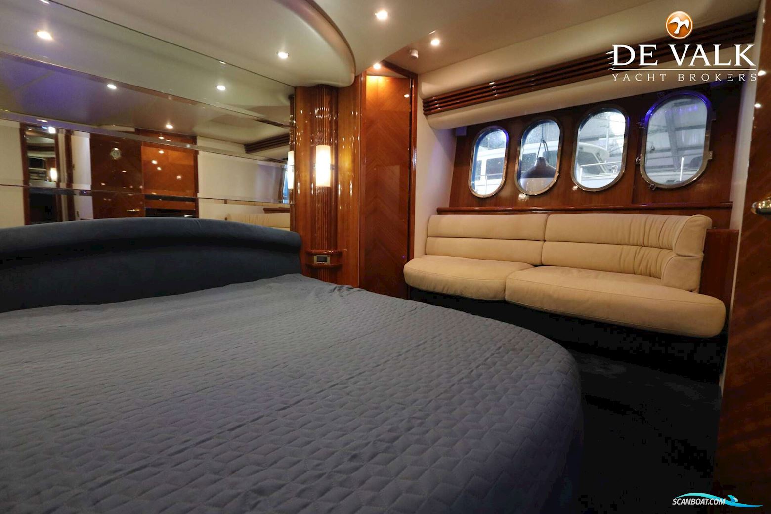 Azimut 68 Plus