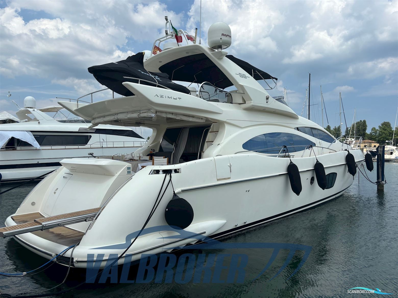 Azimut 68