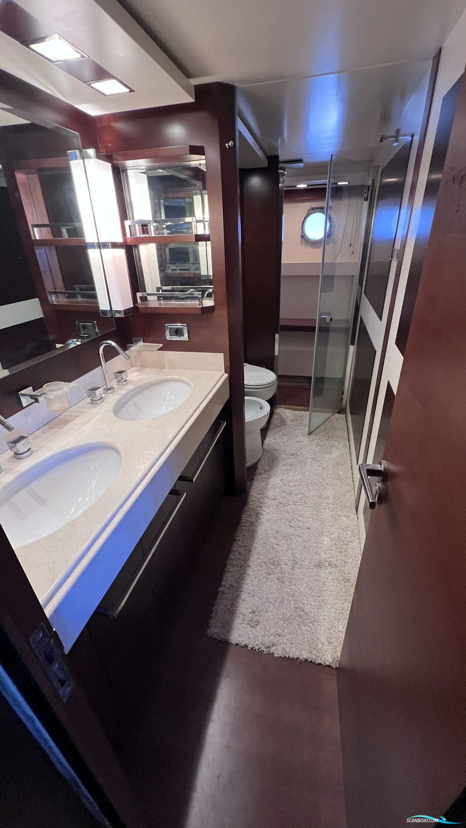 Azimut 75 FLY - 4 KABINEN - 2005