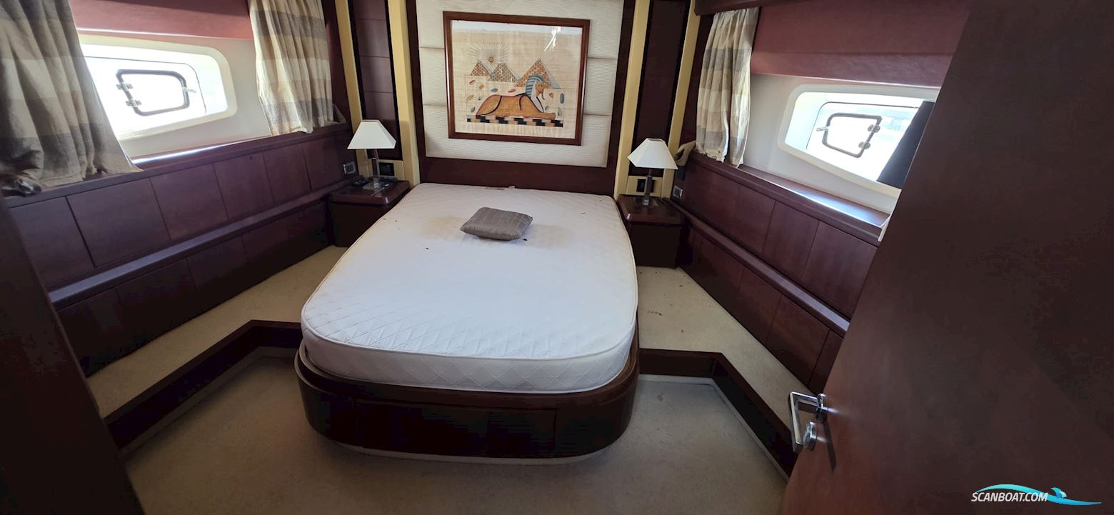 Azimut 75