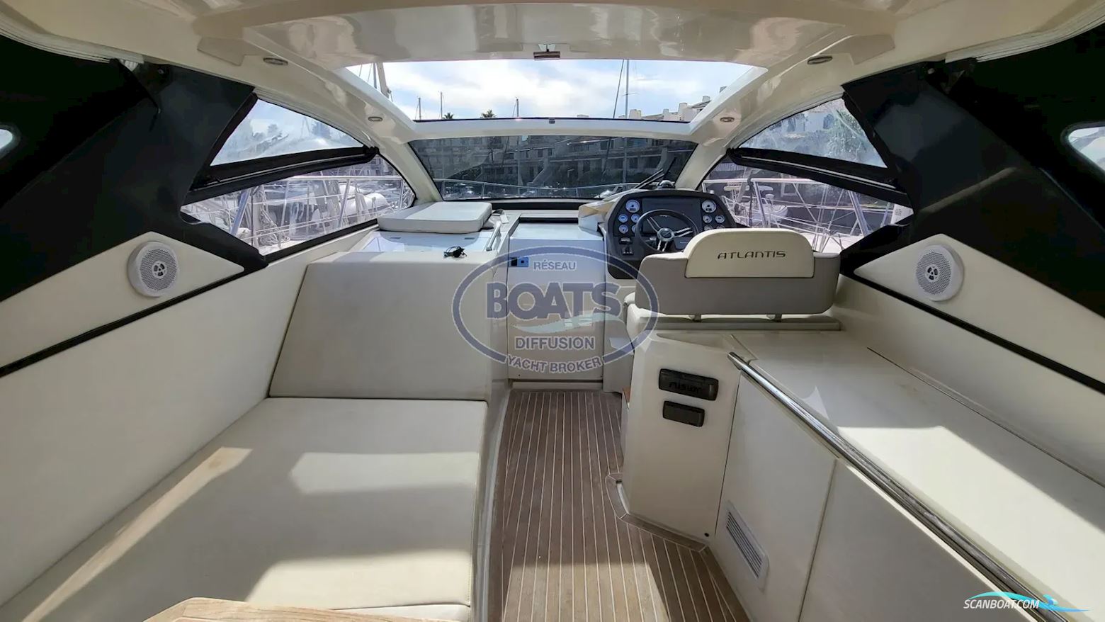 Azimut Atlantis 38
