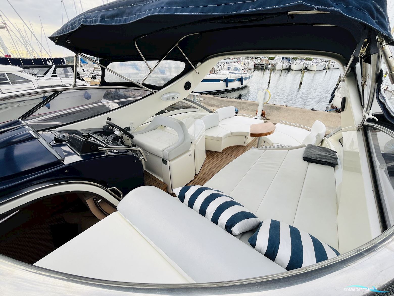 Azimut Atlantis 39