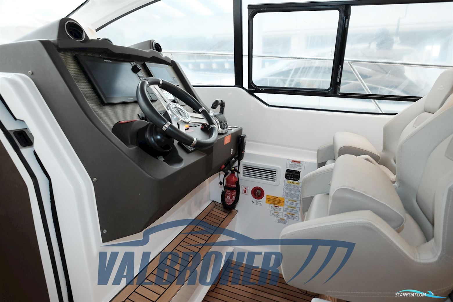 Azimut Atlantis 43