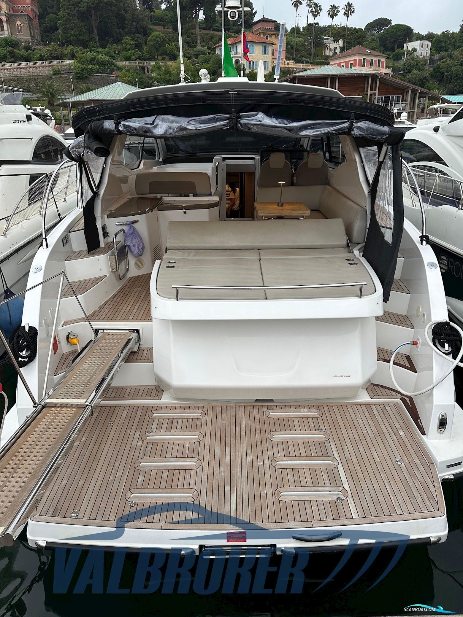 Azimut Atlantis 43