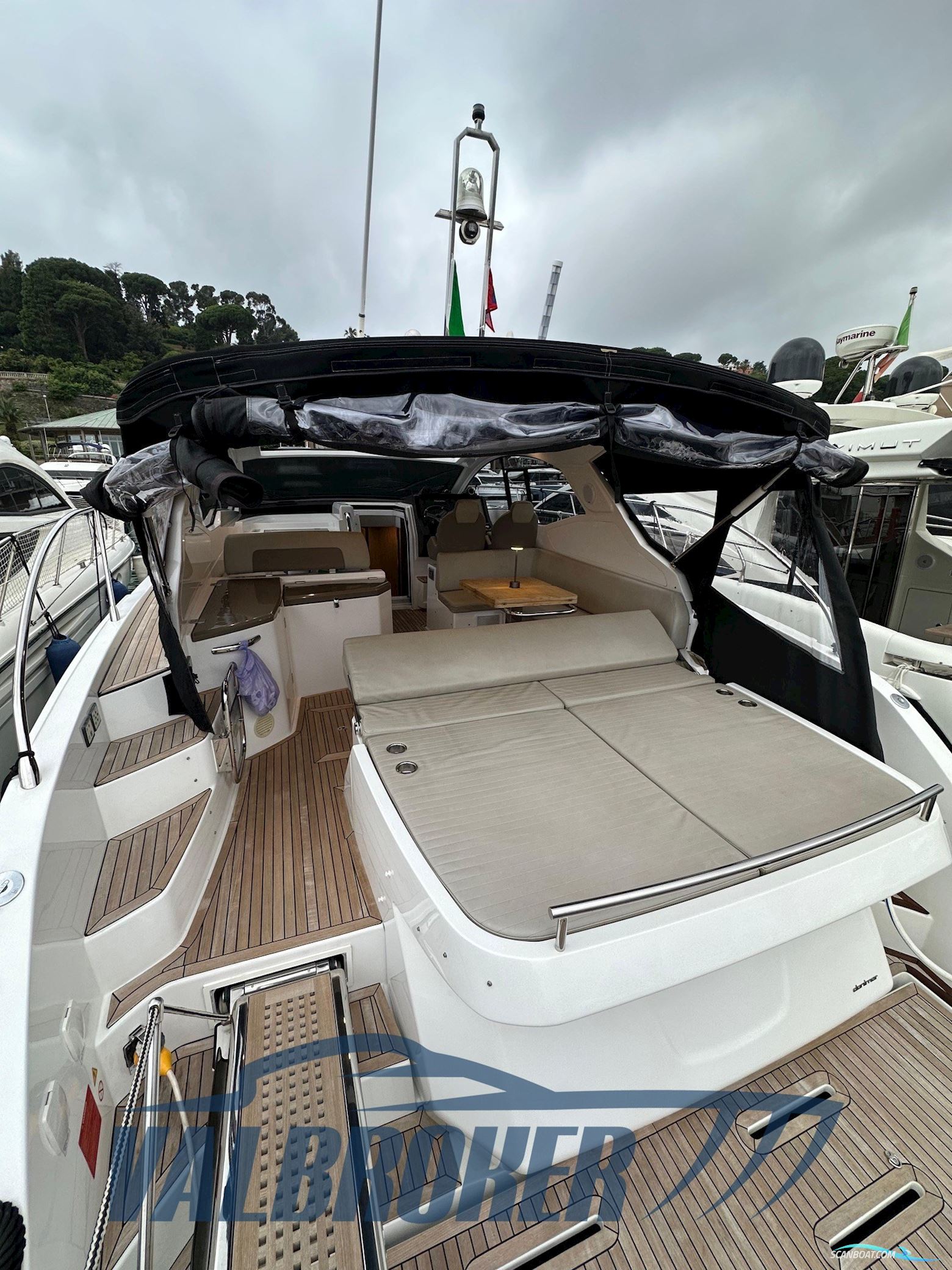 Azimut Atlantis 43