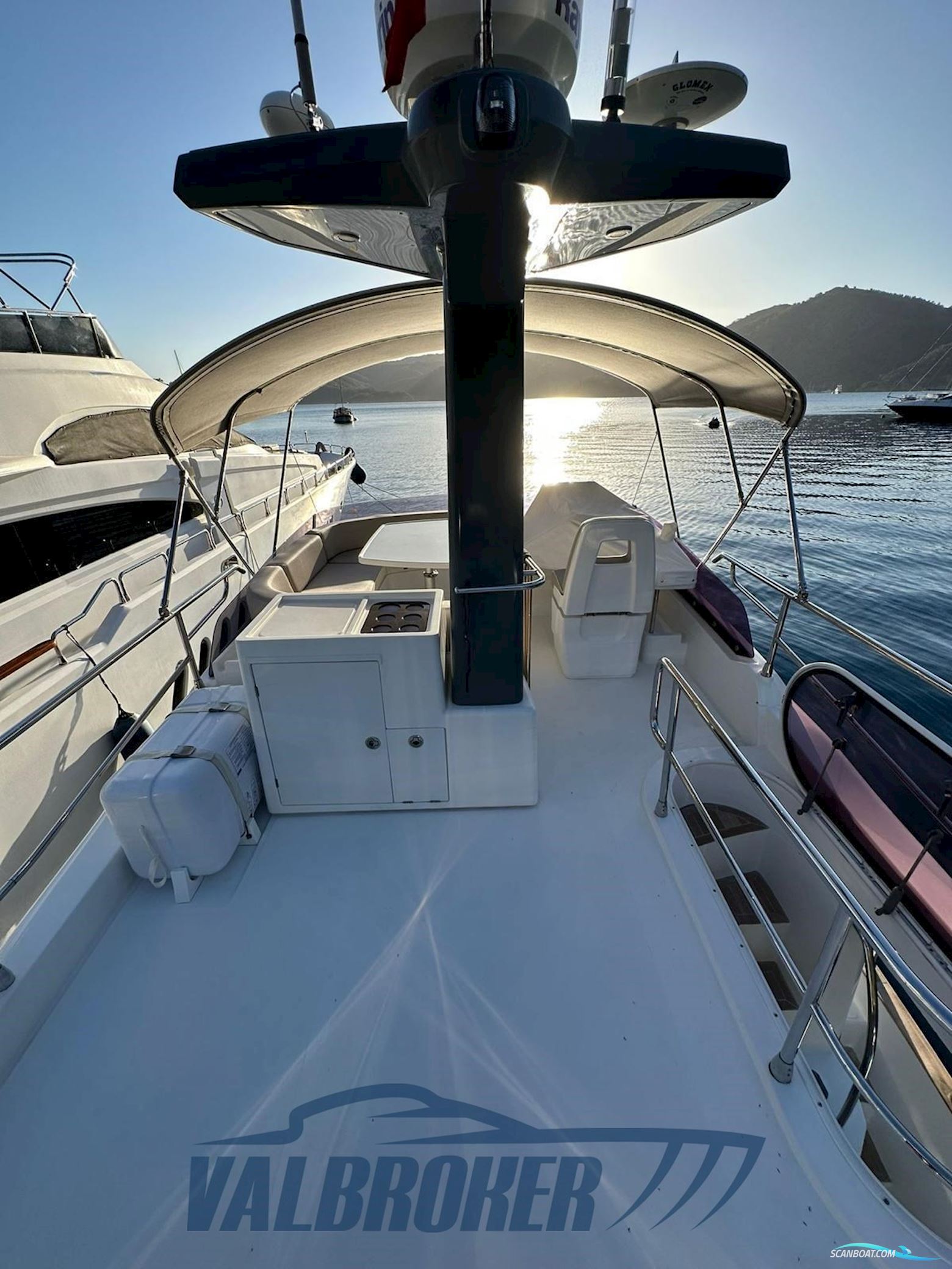 Azimut Magellano 43