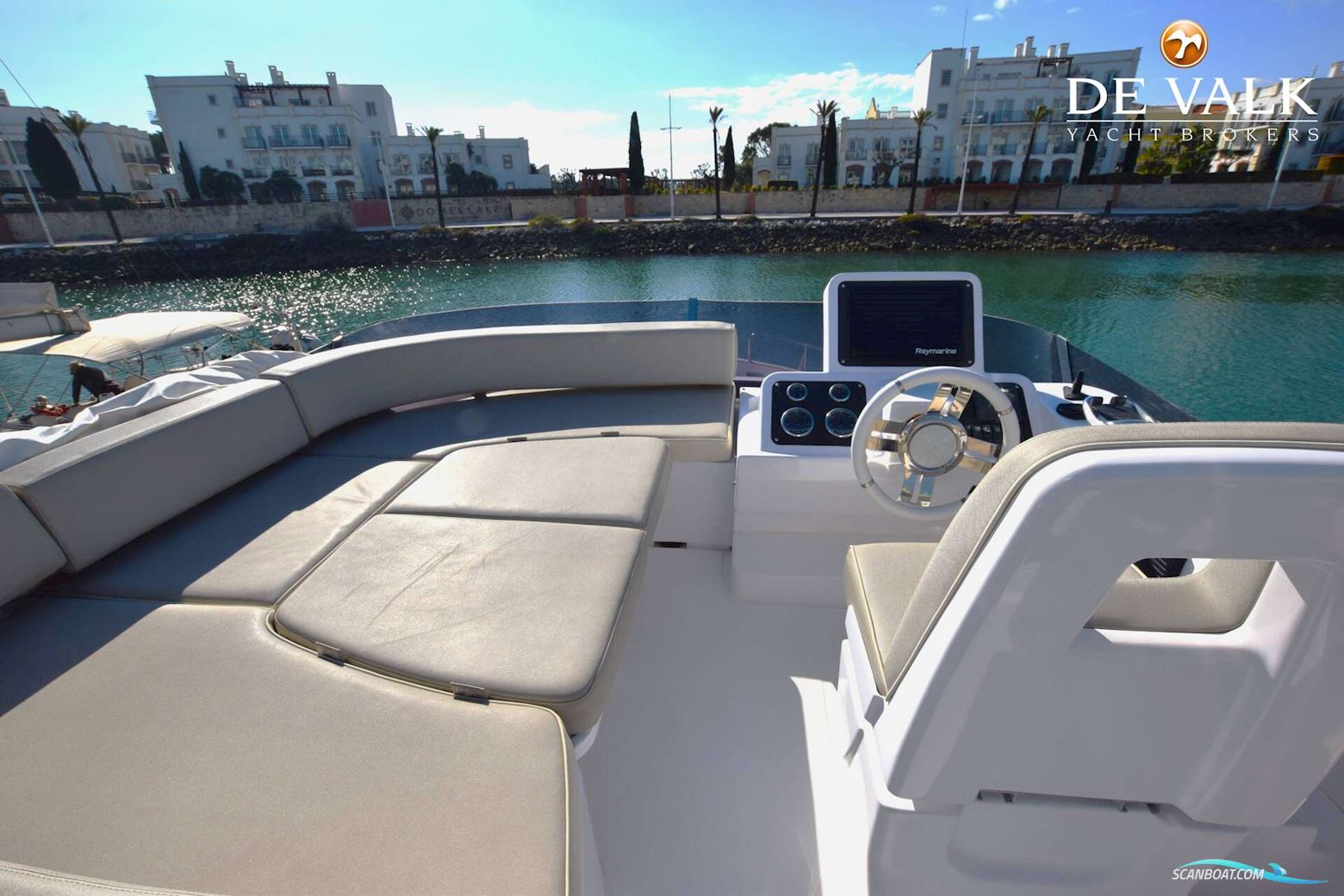 Azimut Magellano 43