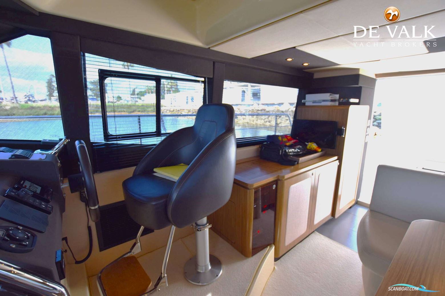 Azimut Magellano 43
