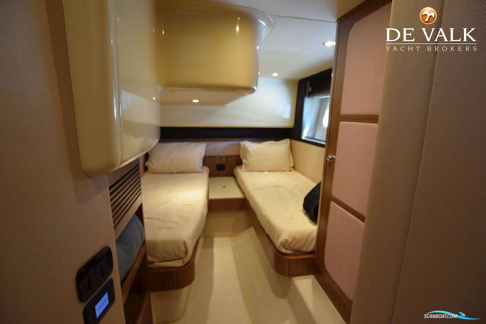 Azimut Magellano 43