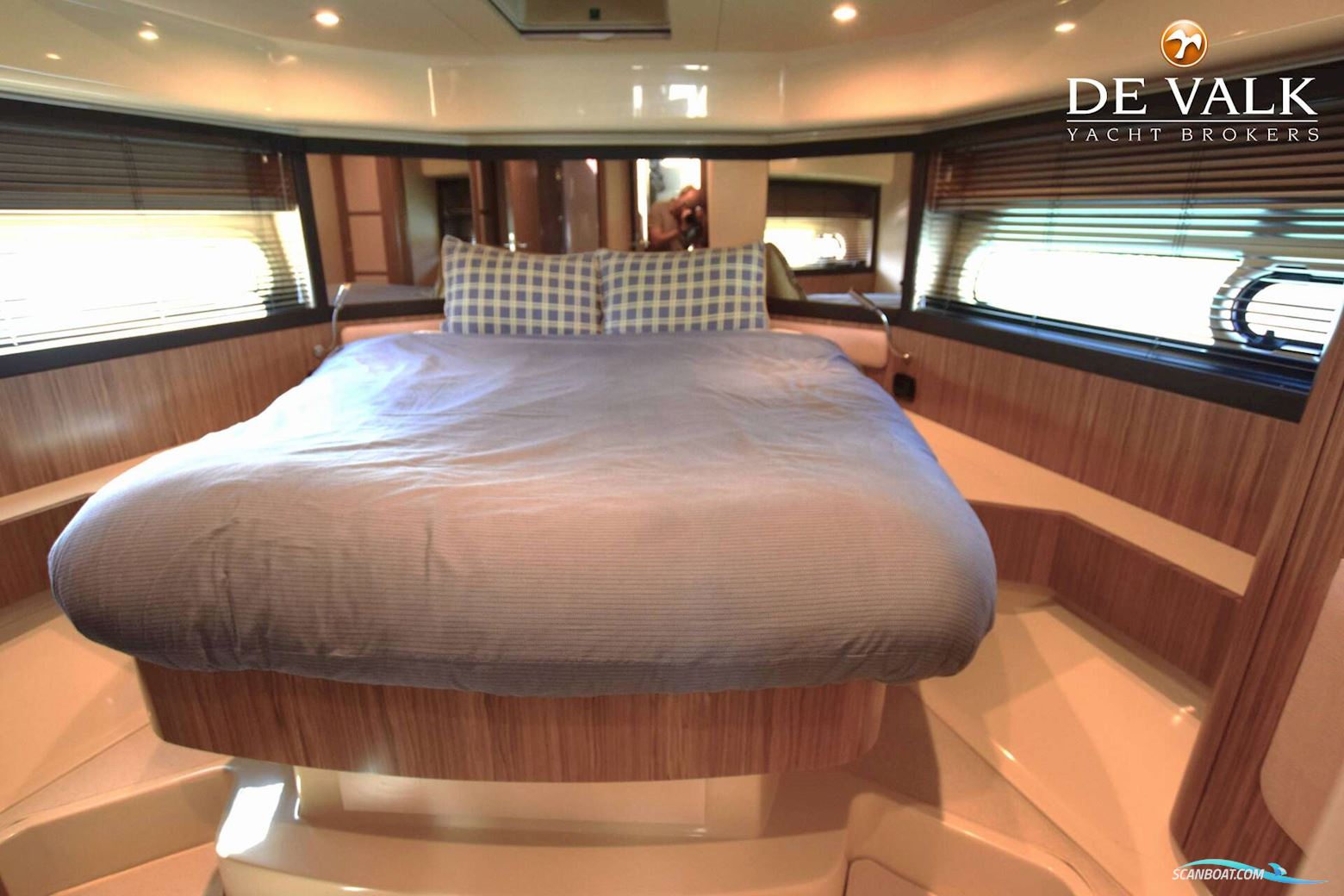 Azimut Magellano 43