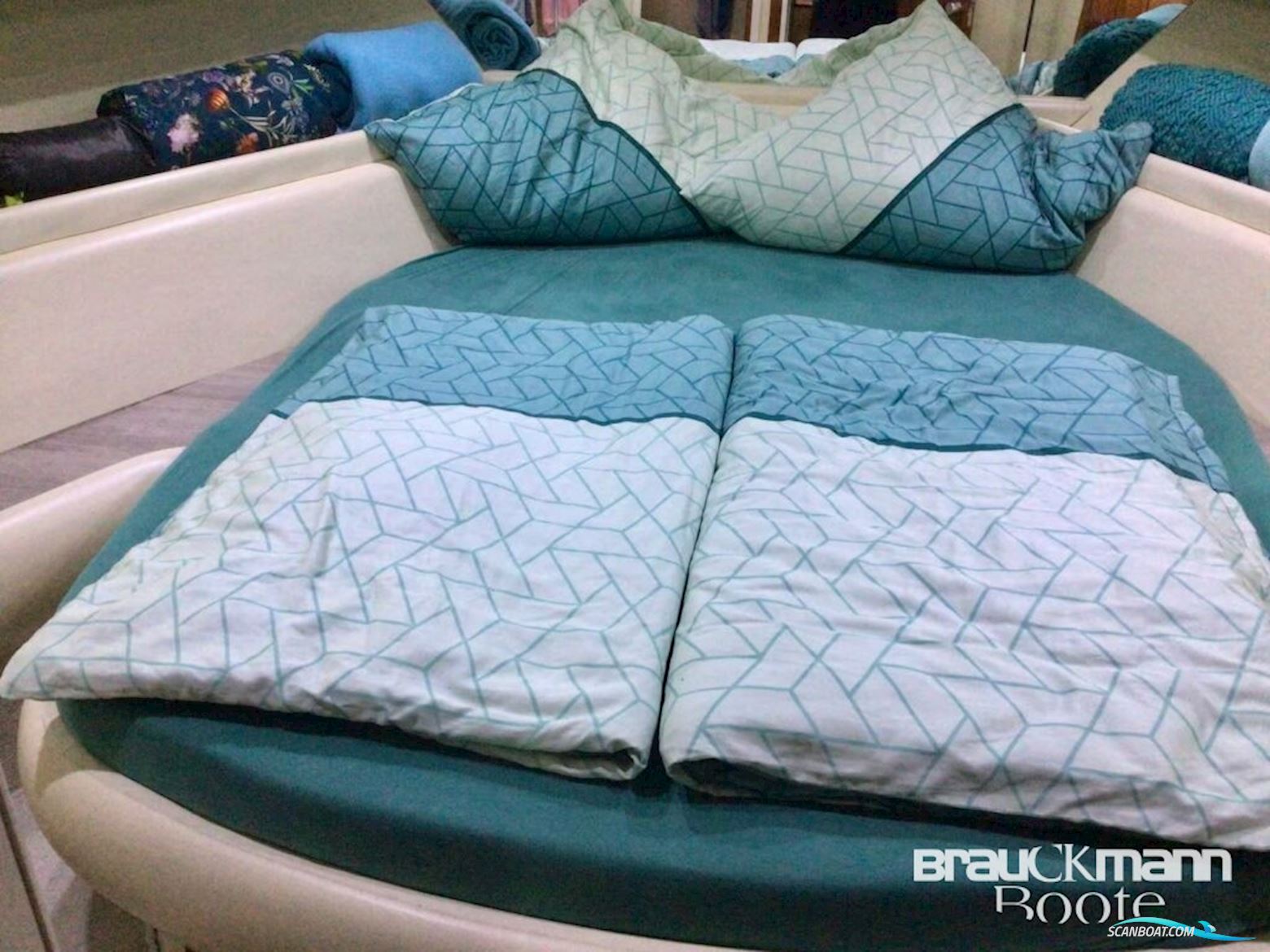 Azimut Yachts 43 FLY