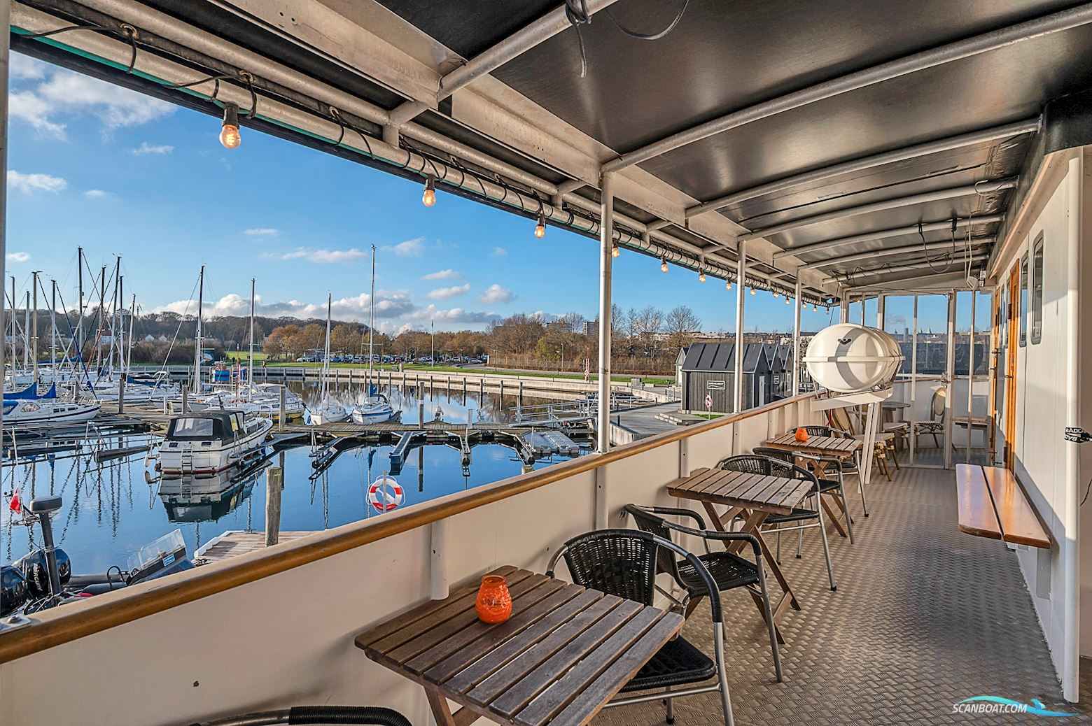 Båd Cafe Sorte Louis