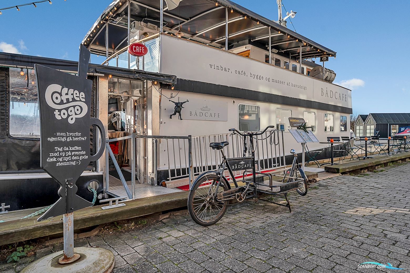 Båd Cafe Sorte Louis