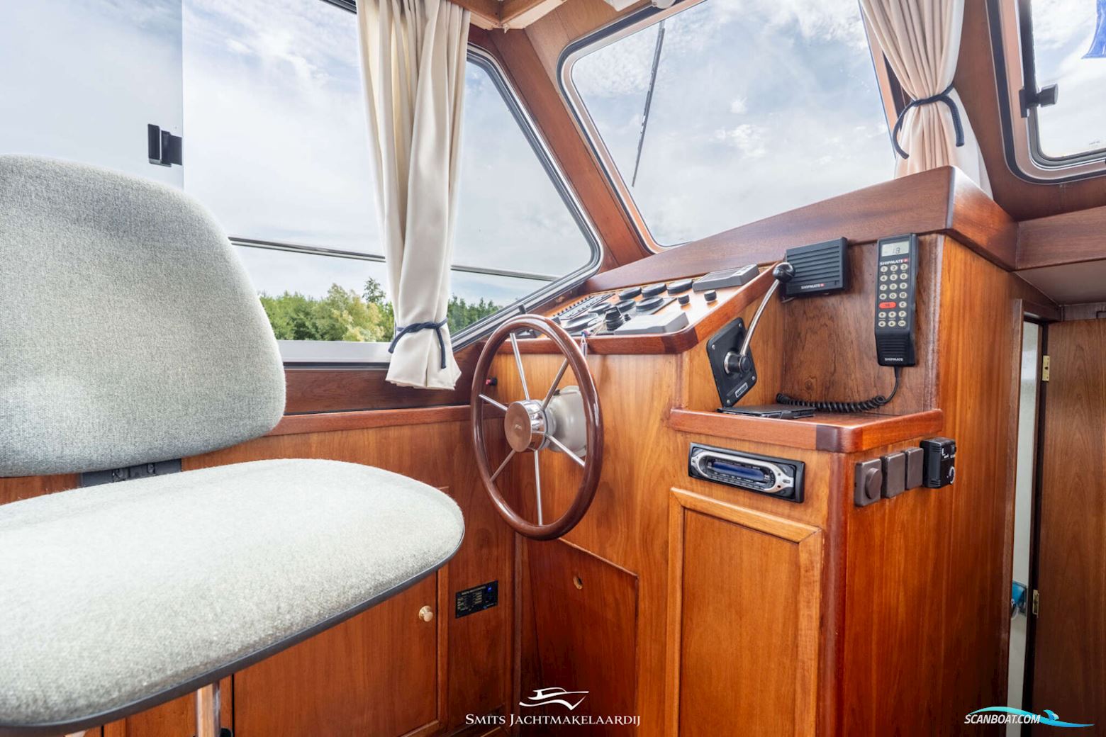 Bach Yacht 35 OK