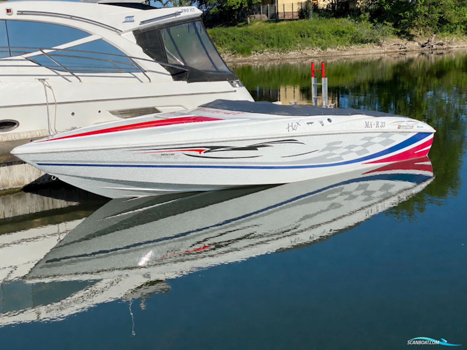 Baja H2X Motorboot 2000, mit Mercury 8.2 L V-8 motor, Deutschland