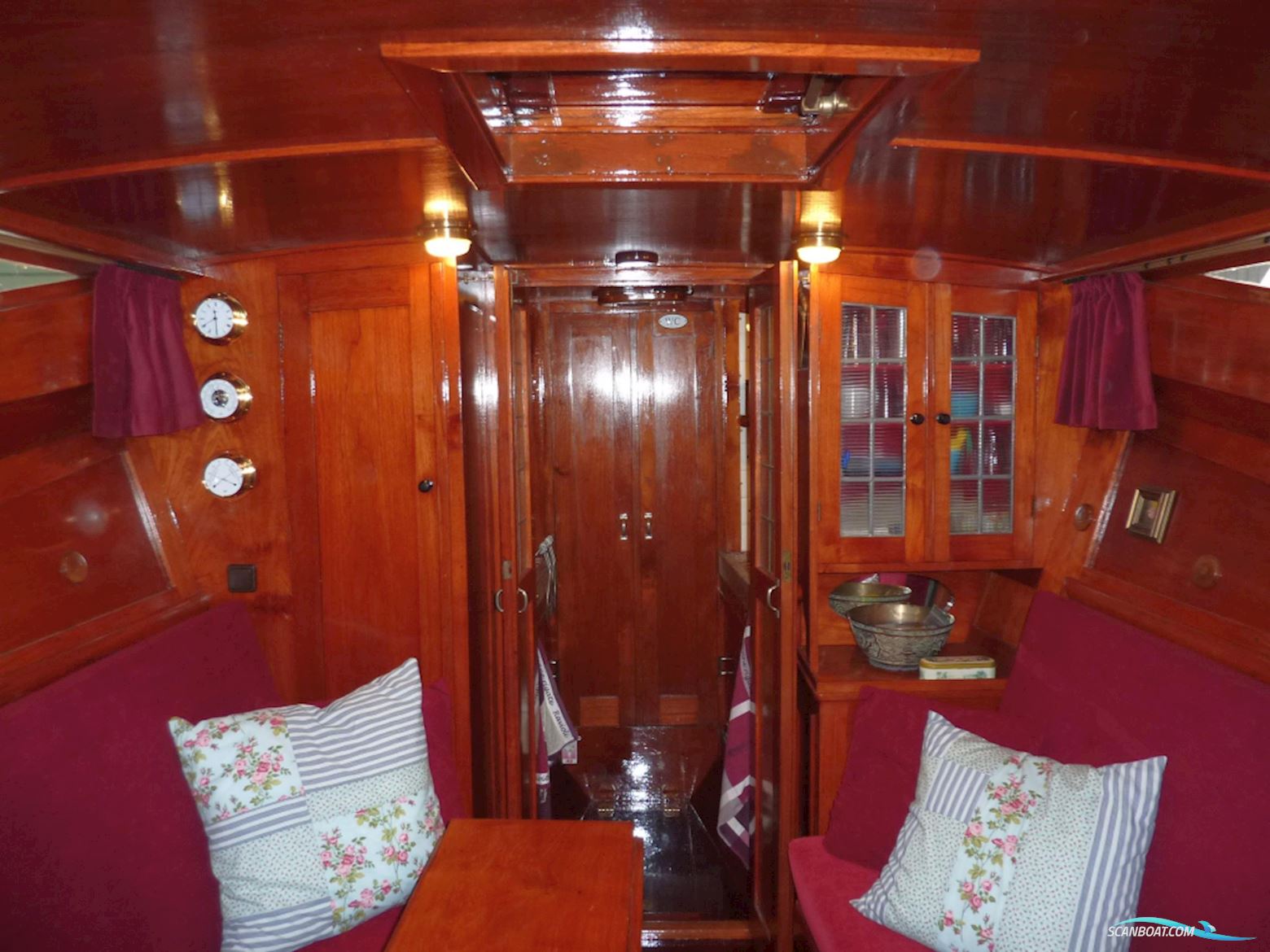 Bakdekker  Met kofferdek en achterkajuit