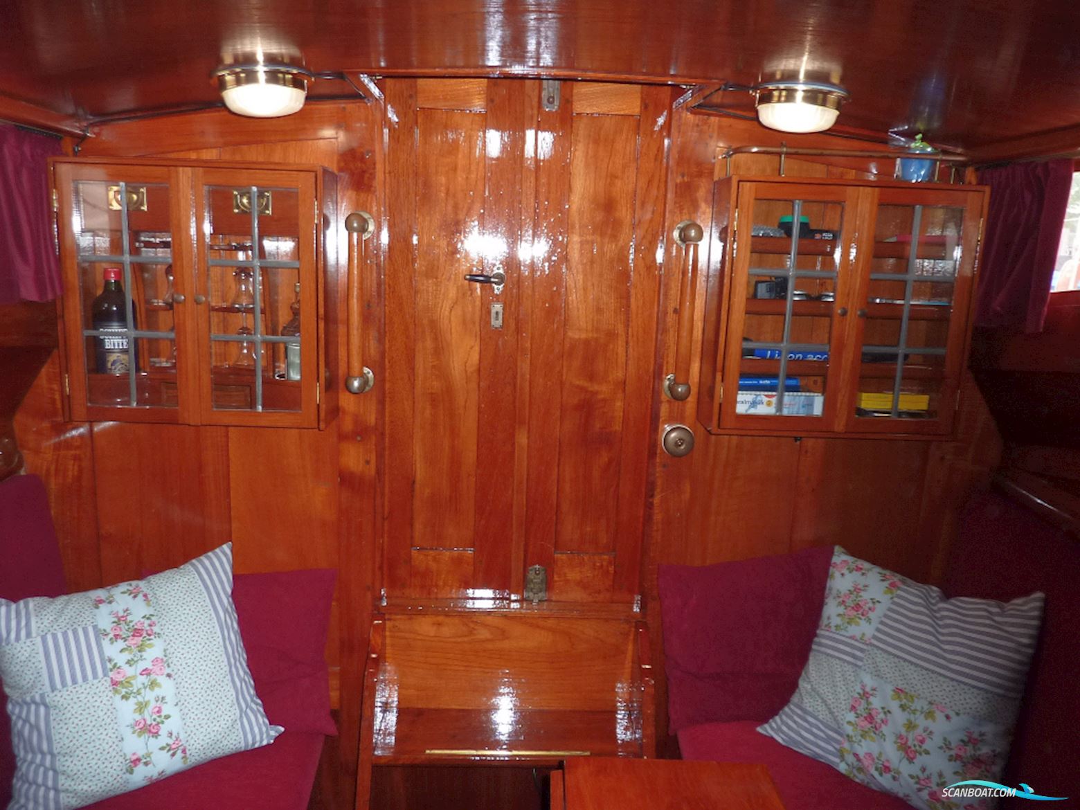 Bakdekker  Met kofferdek en achterkajuit