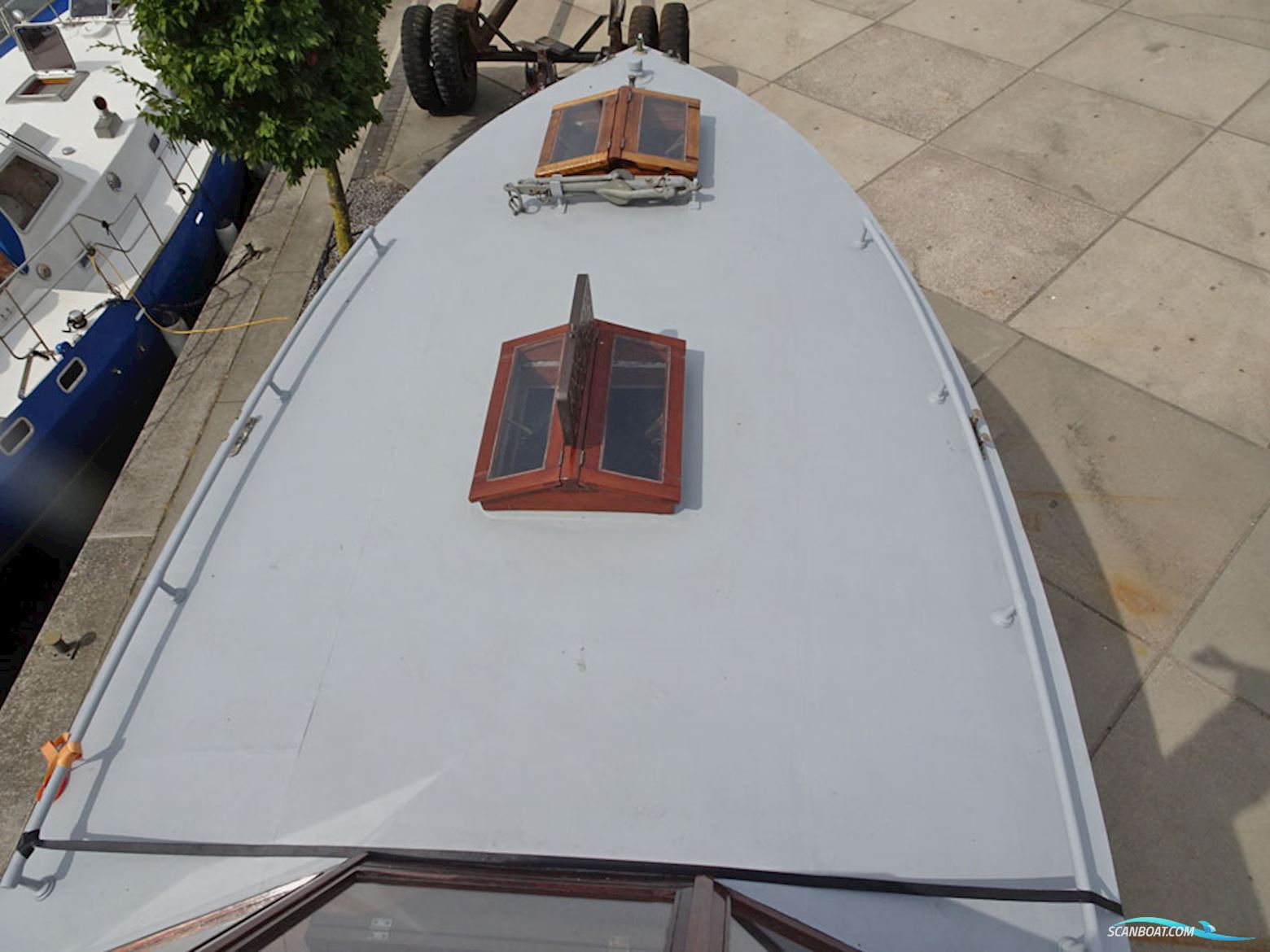 Bakdeksalonkruiser 11.20