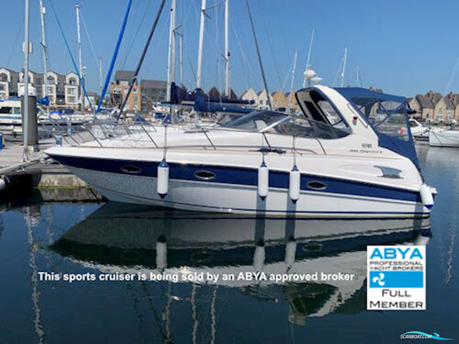 Bavaria 300 Sport Motorboot 2002, mit Volvo Penta Kad32 motor, England