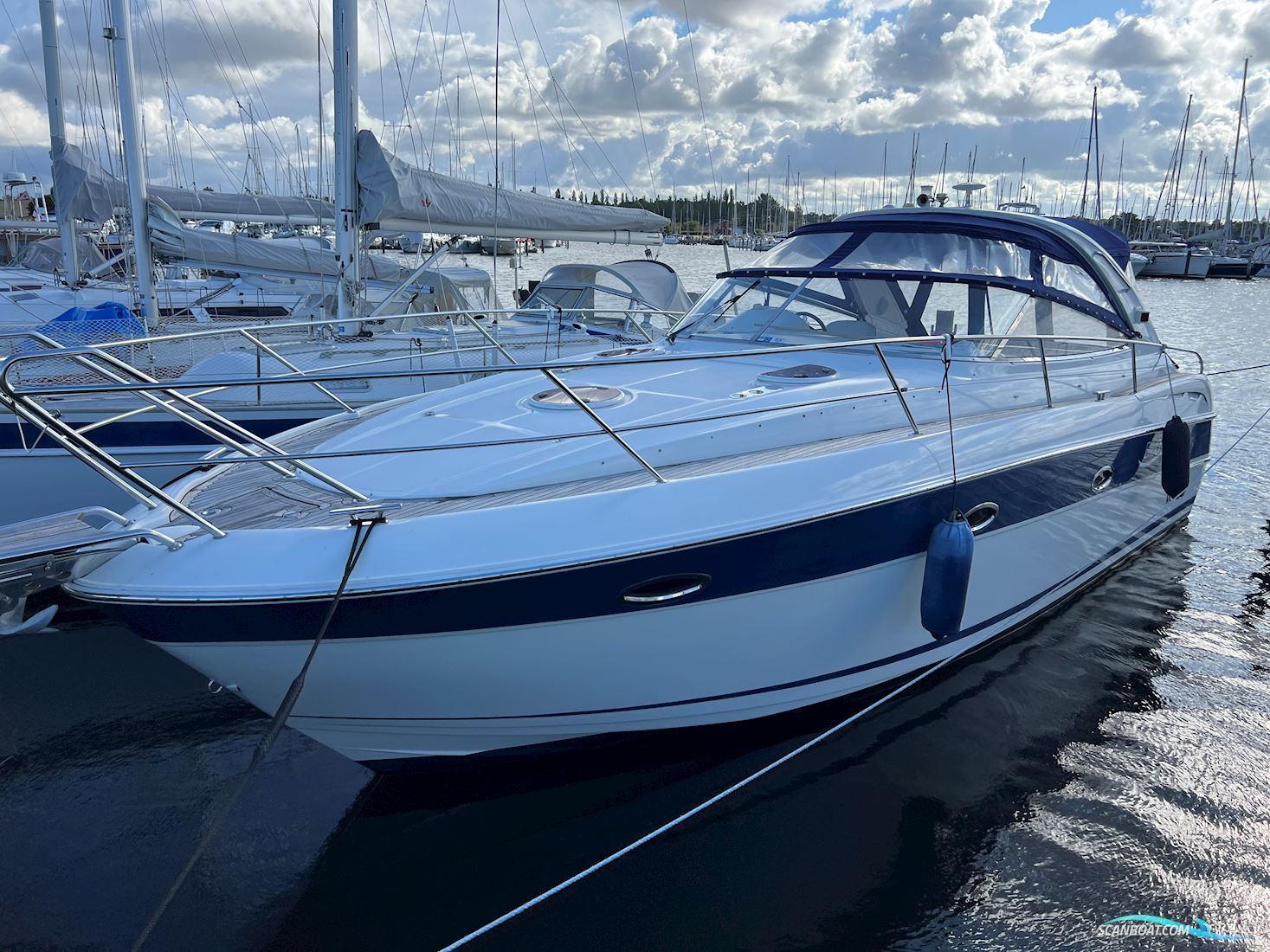 Bavaria 33 Sport Motorboot 2008, mit Mercury 5.0 MPI, 2x 260 HK motor, Dänemark