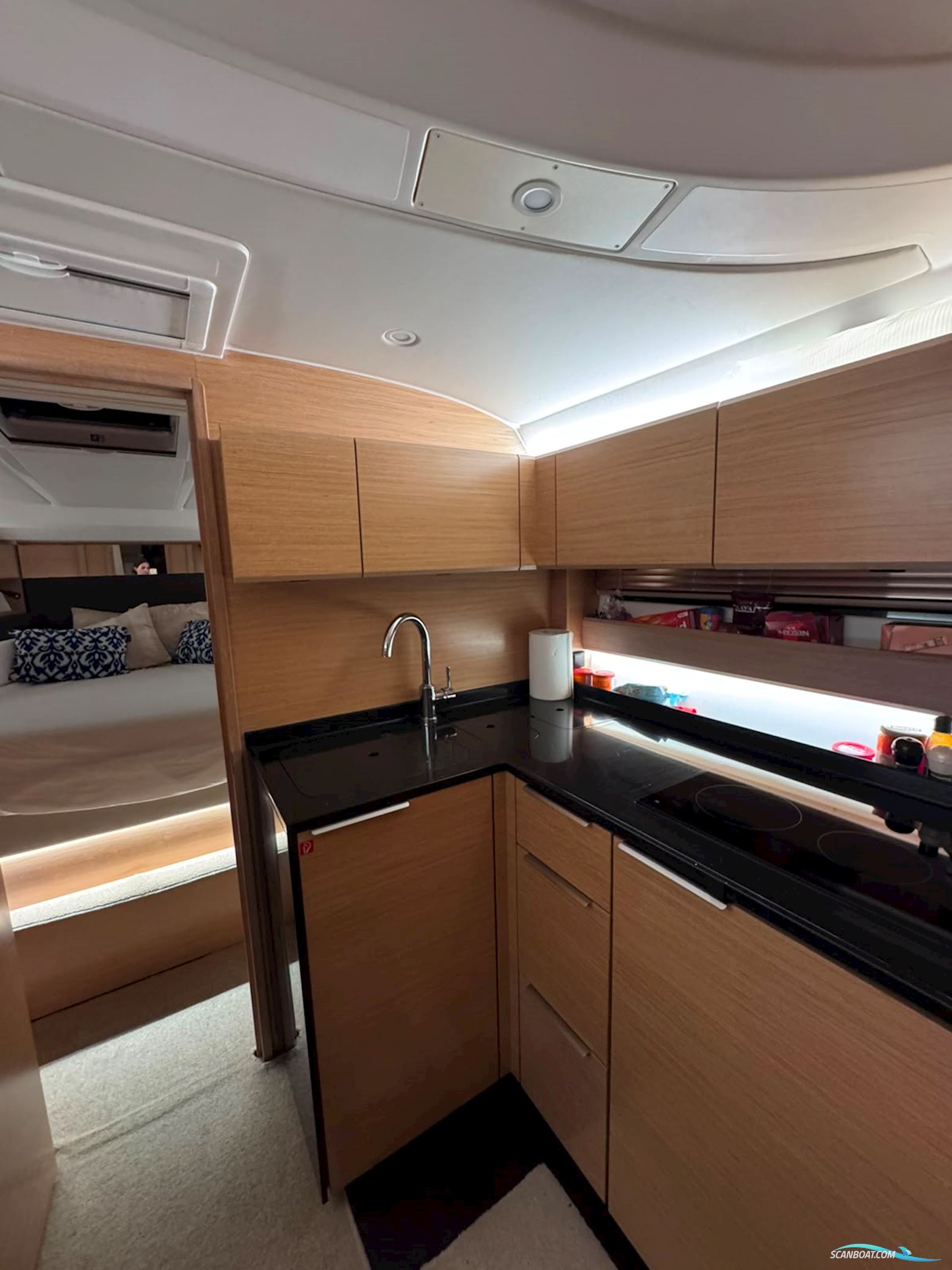 Bavaria 360