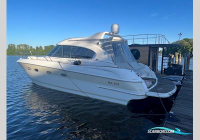 Bavaria 37 HT Motorboot 2009, mit Volvo Penta 5,7 GXI „Benzin“ motor, Deutschland