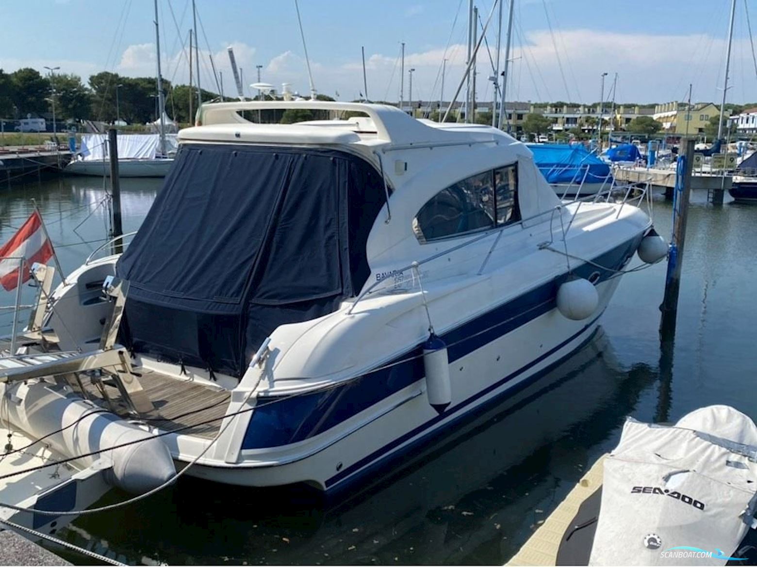 Bavaria 37 HT Motorboot 2008, mit Volvo Penta D 6-330 motor, Kroatien