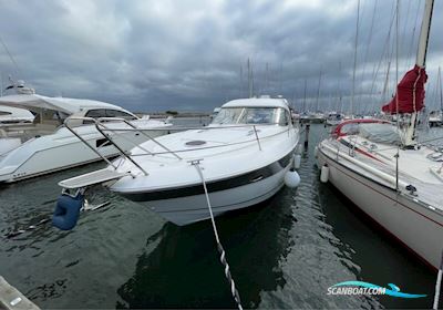 Bavaria 37 HT Motorboot 2008, mit 2 x Volvo Penta D4-300 motor, Dänemark