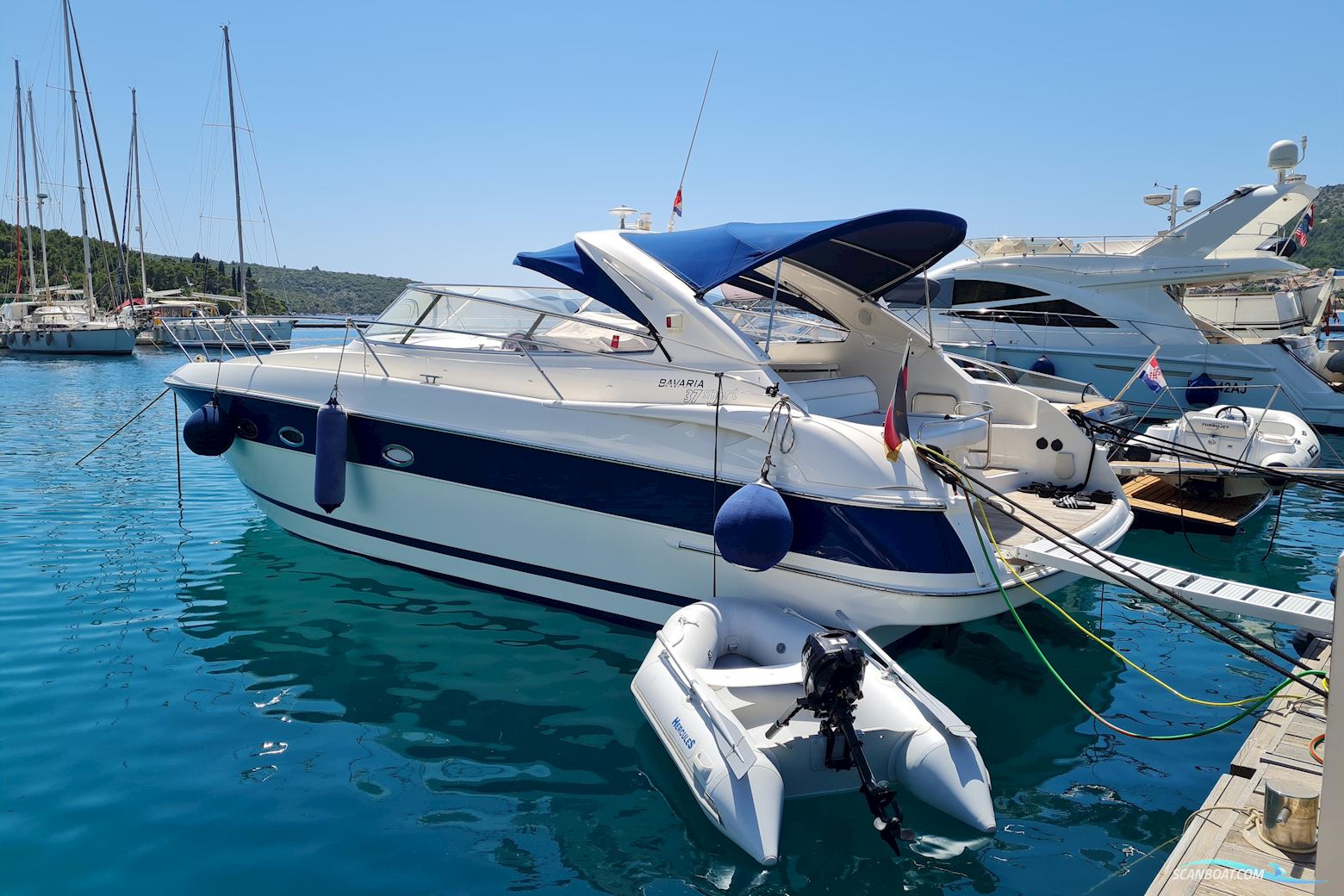 Bavaria 37 Sport Motorboot 2008, mit Twin Volvo Penta 5.7Gxi/DP-S motor, Griechenland