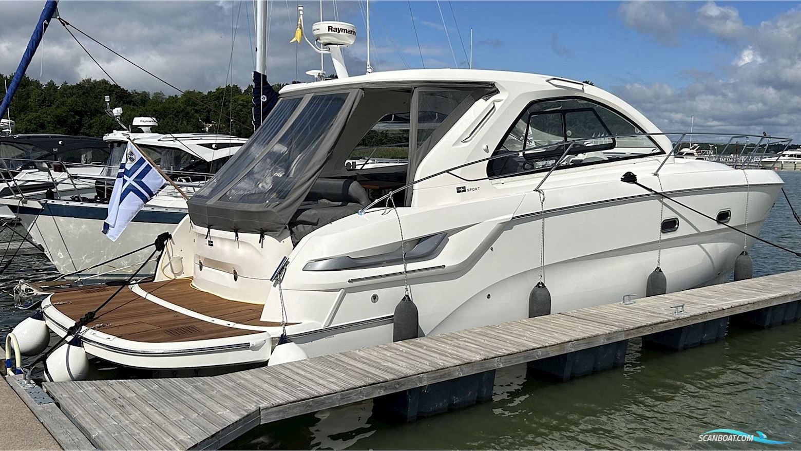 Bavaria 38 Sport HT Motorboot 2011, mit Volvo Penta D4-300 motor, Finland