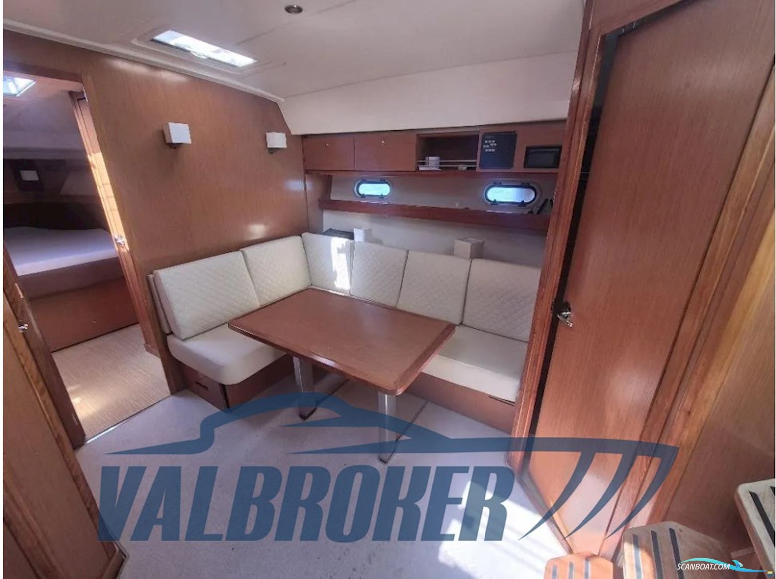 Bavaria 43 HT