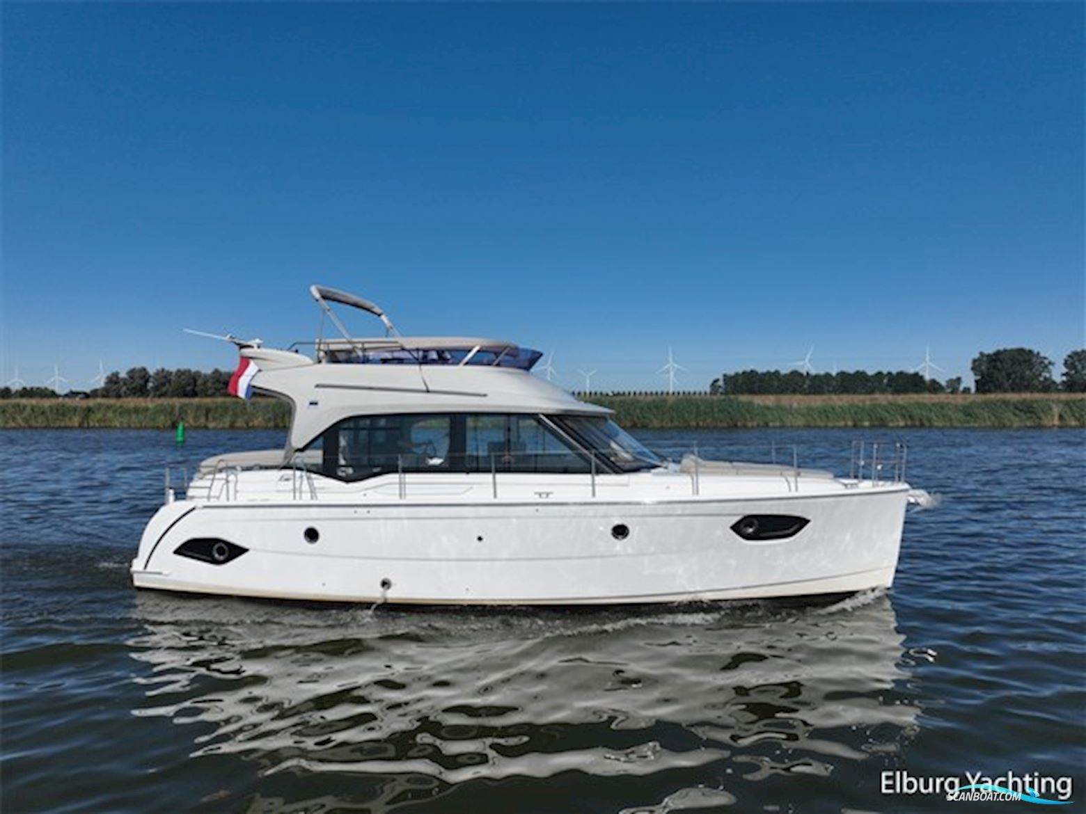 Bavaria E40 Flybridge