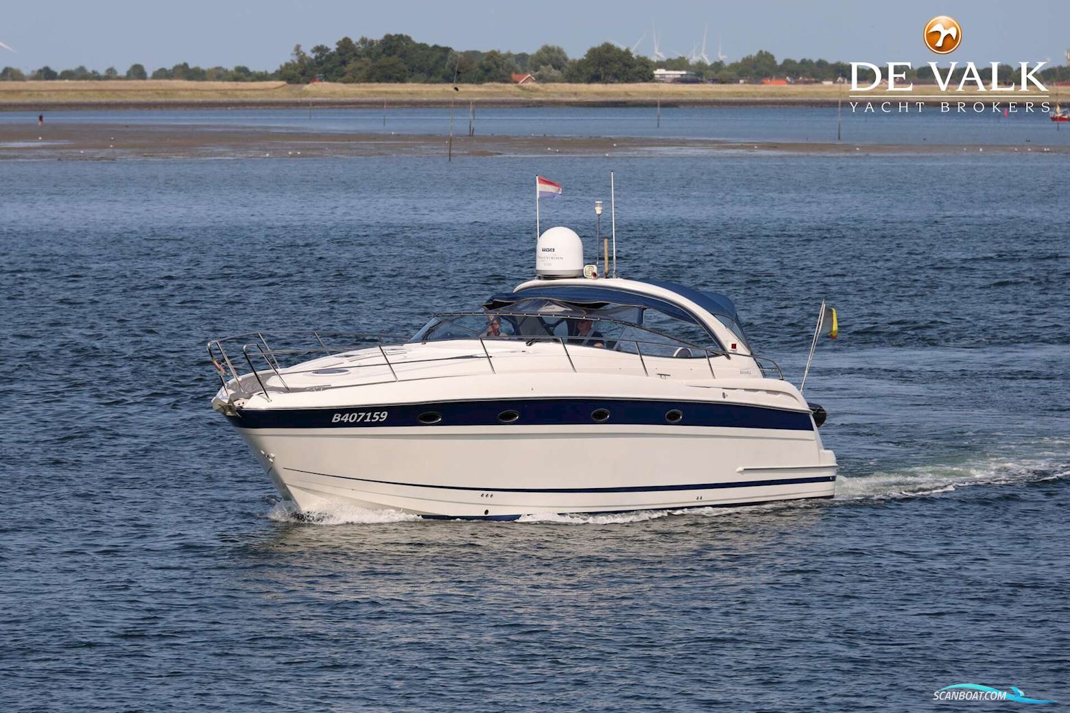 Bavaria Motor Boats 42 Sport