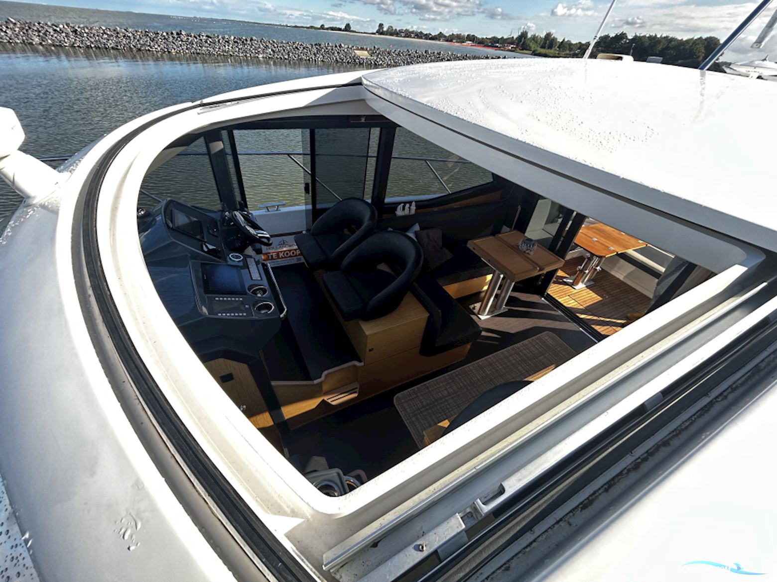 Bavaria Motor Boats R40 Coupé