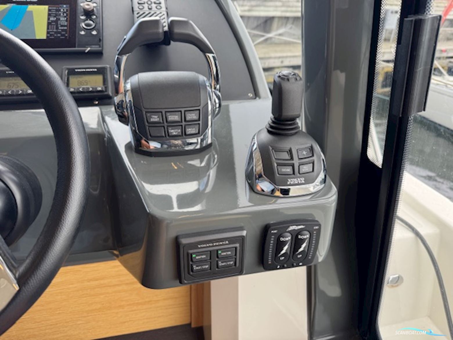 Bavaria R 40 Fly m/ Joystck